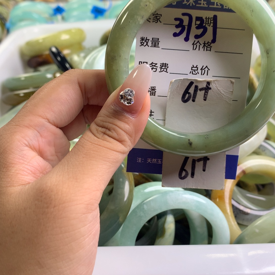 蛇纹石玉未镶嵌手镯3731