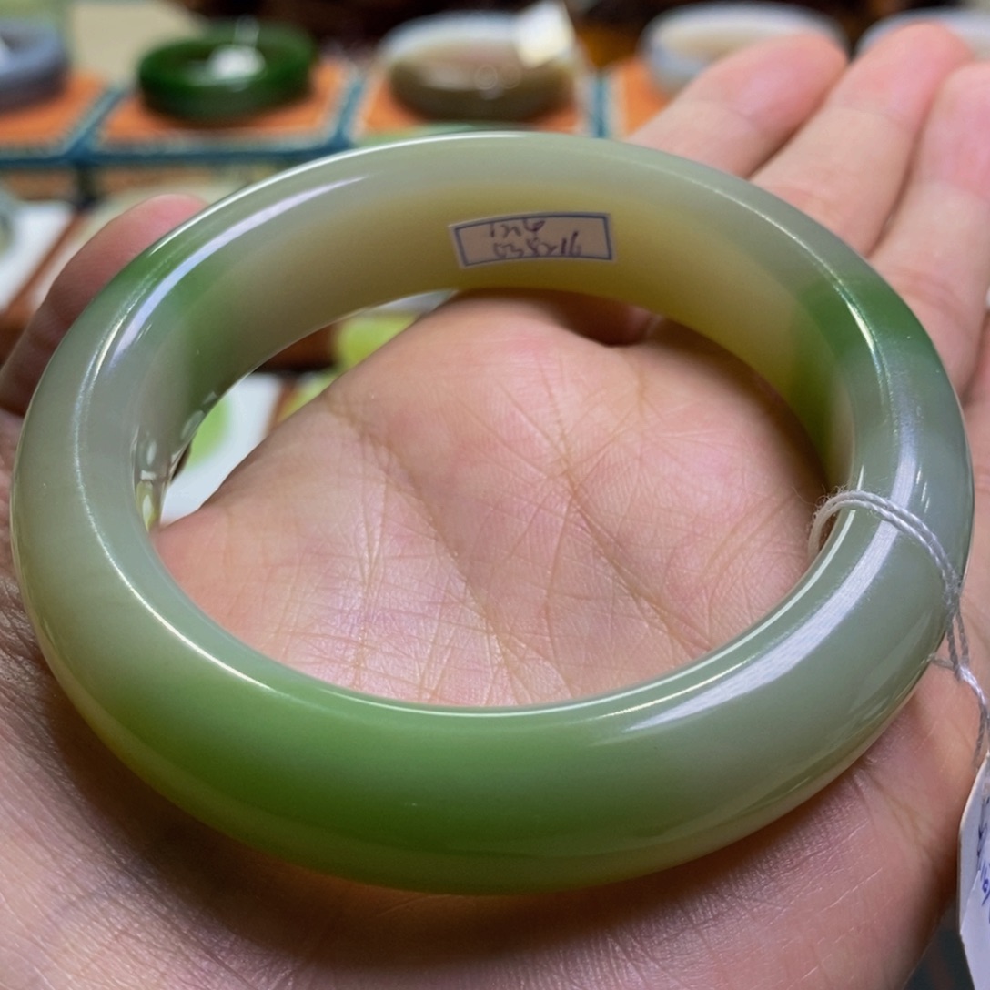 和田玉手镯未镶嵌青海翠青55