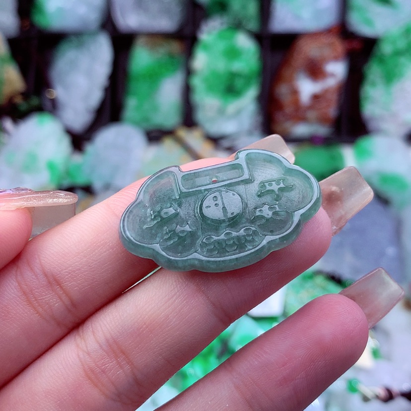 【闪购商品】翡翠颈饰未镶嵌挂件