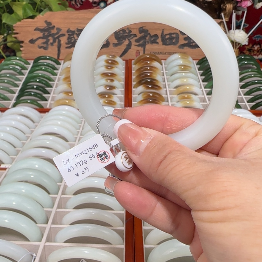 和田玉未镶嵌手镯天然优雅高贵羊脂玉