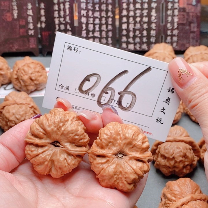 文玩核桃吊坠坦**对066号 38尺