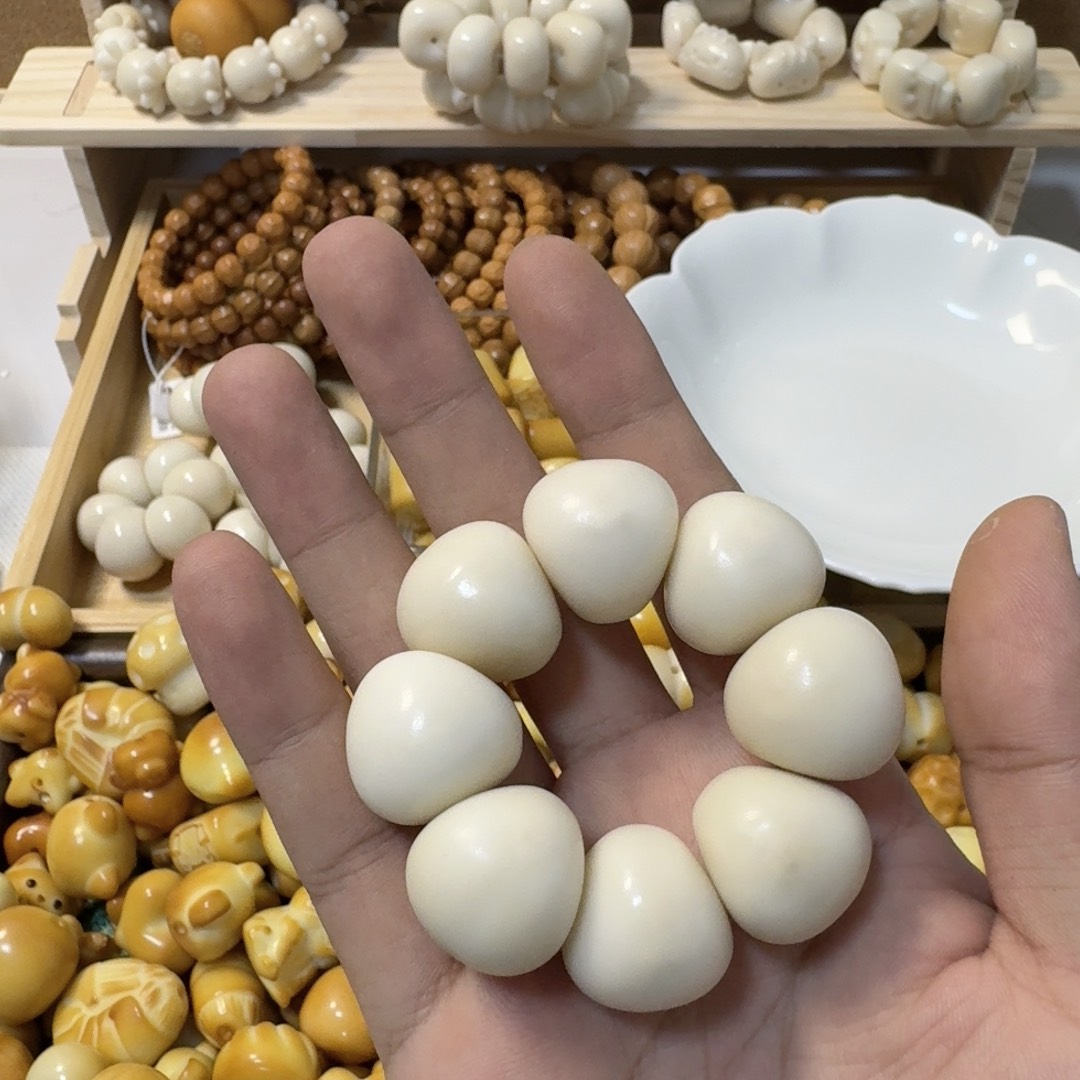 吊坠菩提根/象牙果