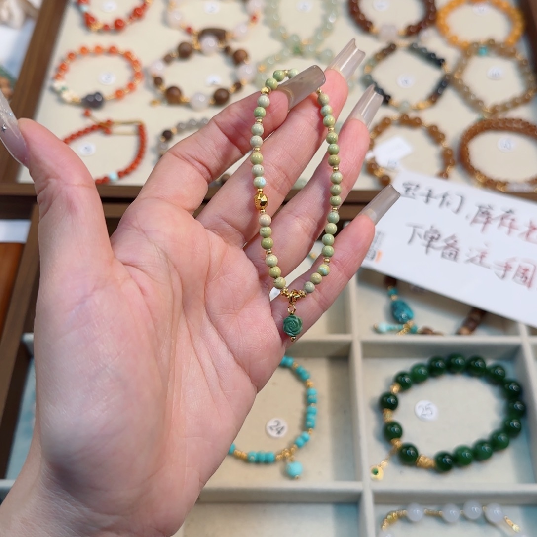 M***i手链未镶嵌和田玉