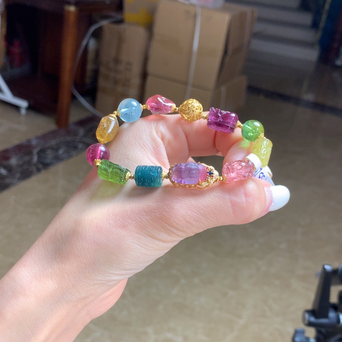 碧玺多样性发货一件未镶嵌