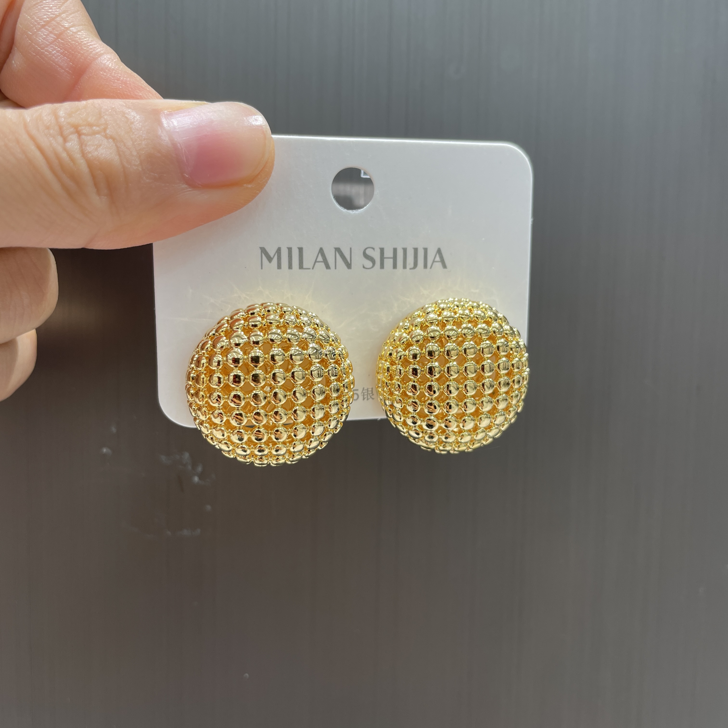 铜合金耳饰 复古版纽扣镂空几何耳钉小众女精美金色千金风精致