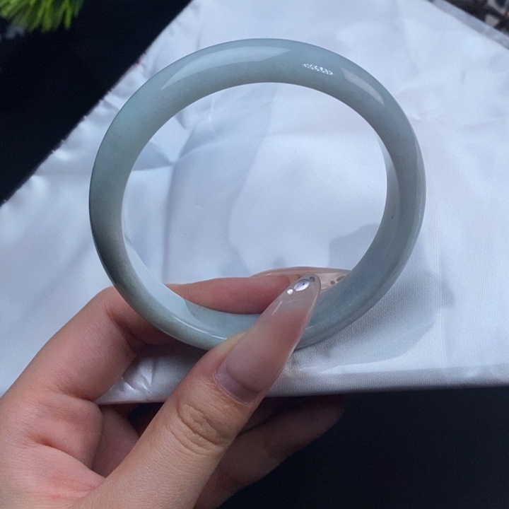 翡翠未镶嵌手镯62