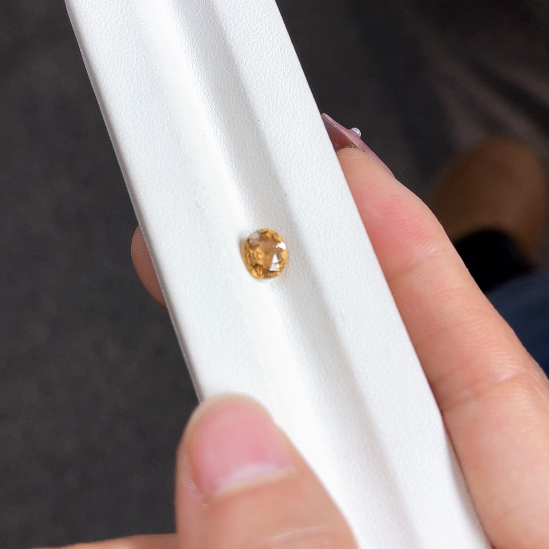 碧玺裸石未镶嵌裸石