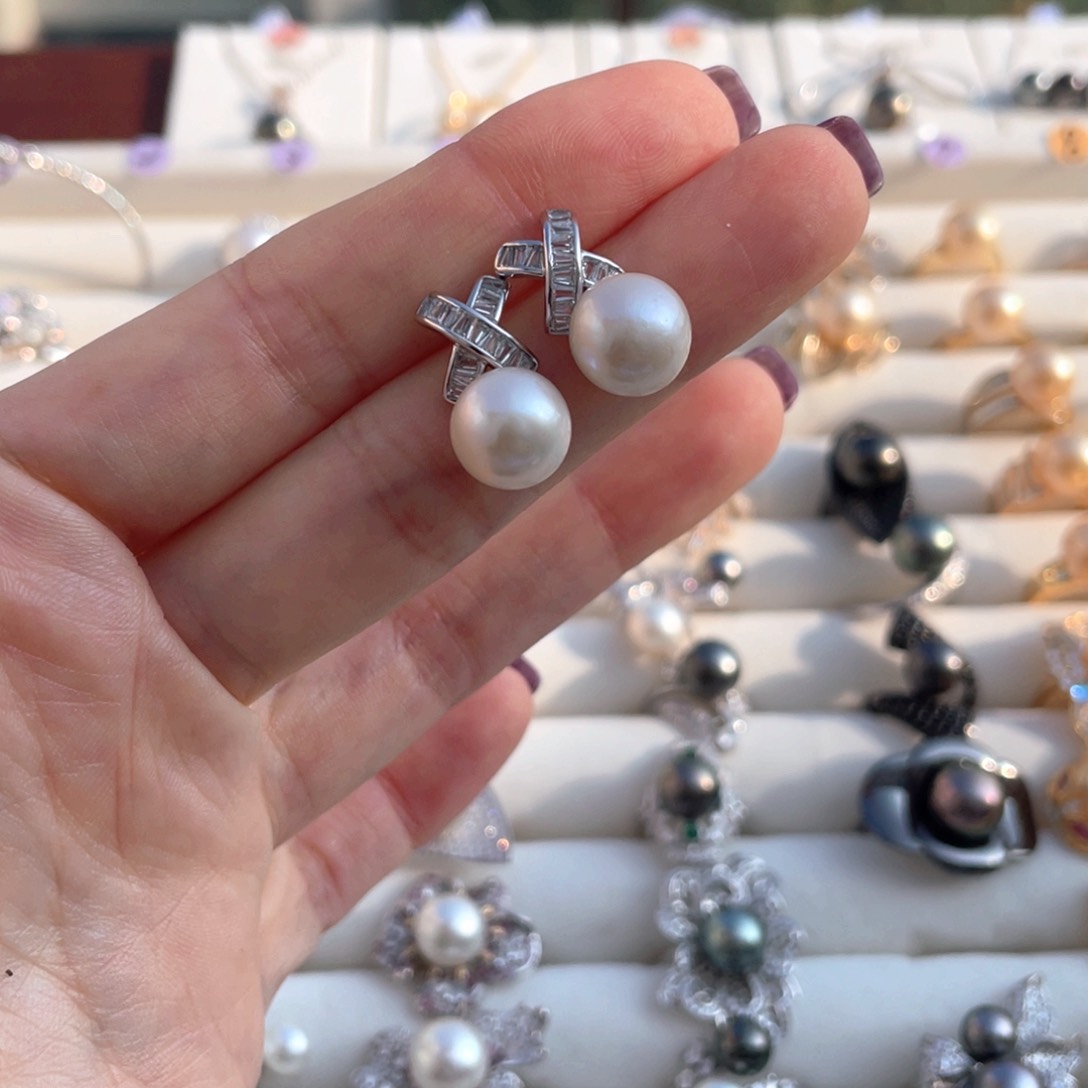 银S925镶嵌耳饰淡水珍珠