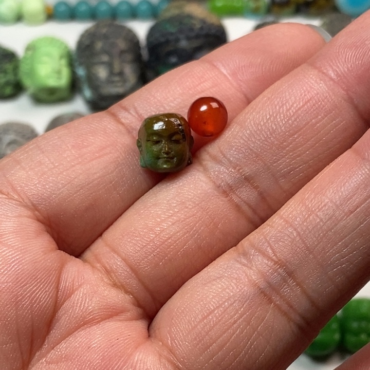 南红玛瑙未镶嵌颈饰