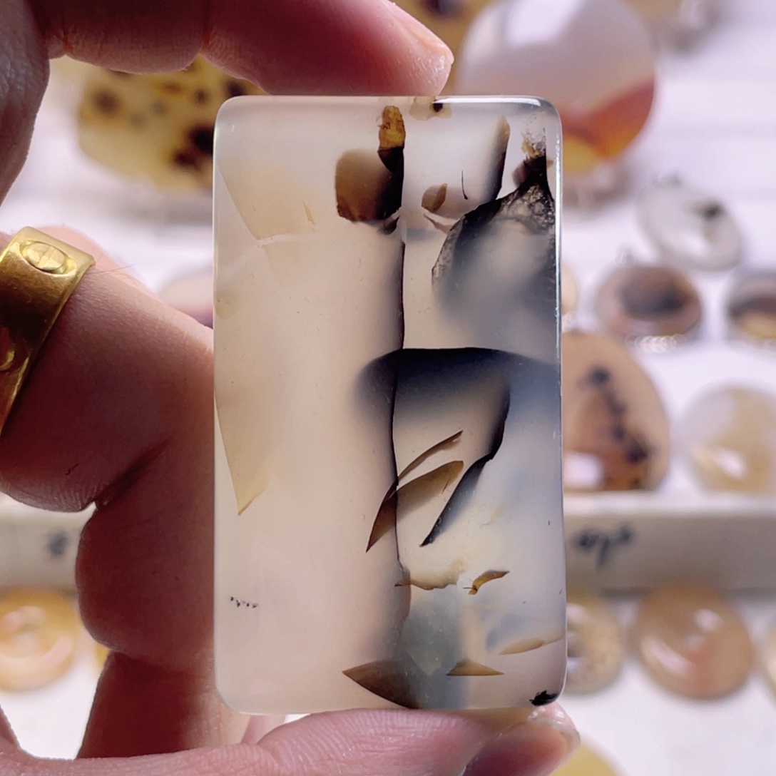 玛瑙/玉髓未镶嵌珠宝奇石