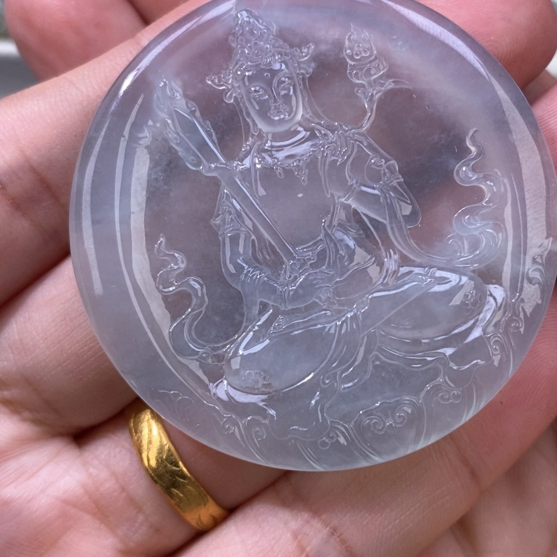 翡翠未镶嵌颈饰重****头