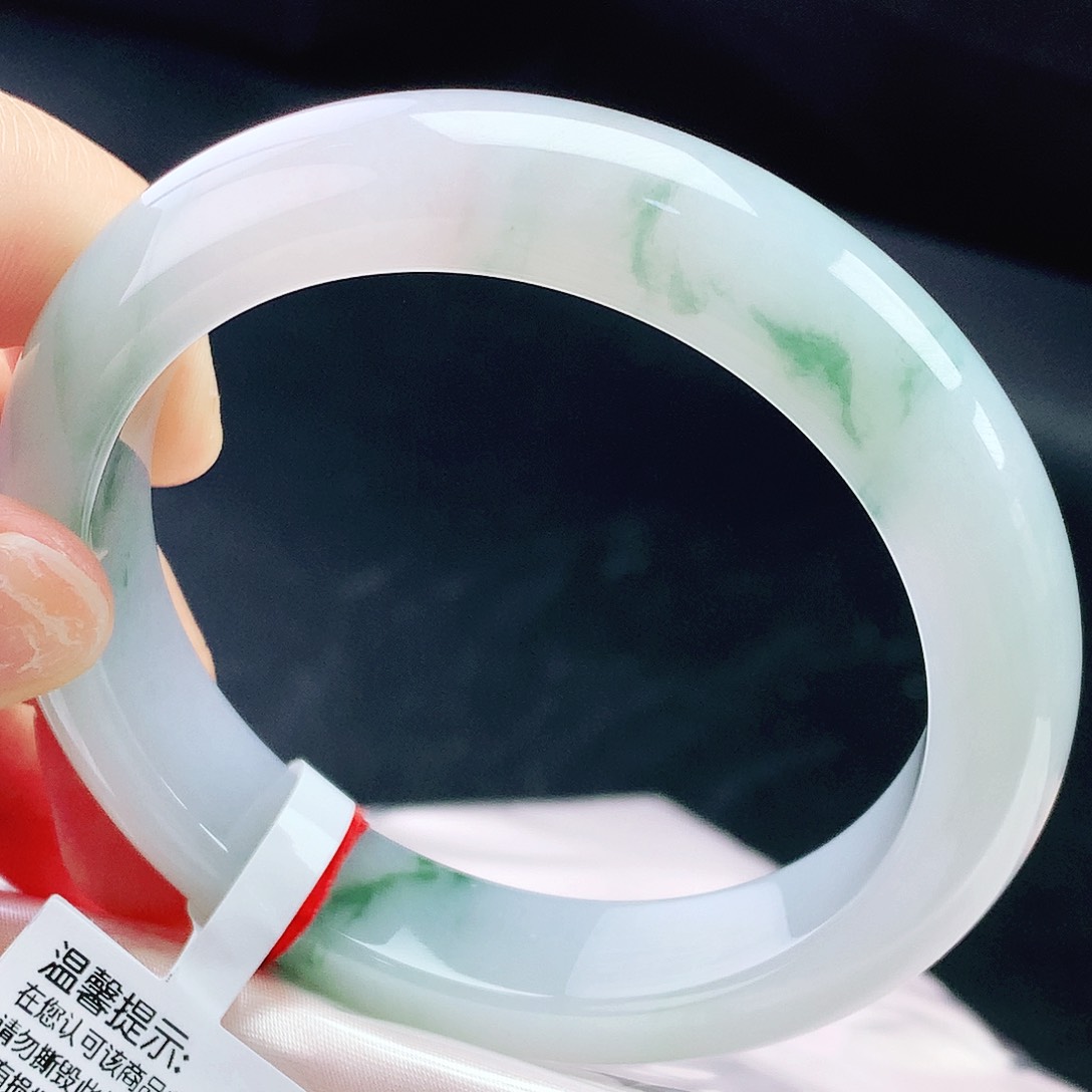 未镶嵌手镯翡翠60圈