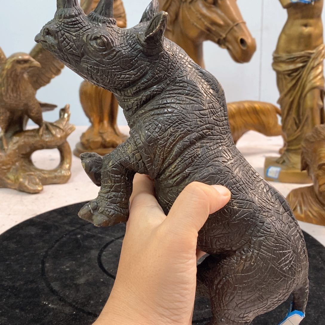黄铜材质，犀牛摆件