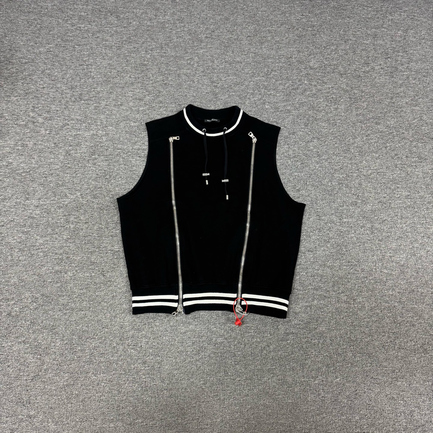 99新 AMIPARIS Balmain 巴尔曼 拉链 无袖卫衣 xs码 99新