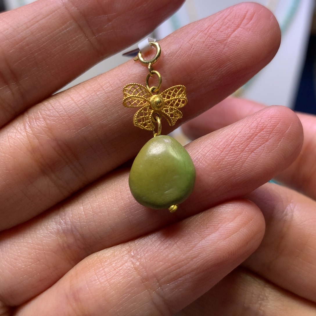 绿松石18K金镶嵌吊坠