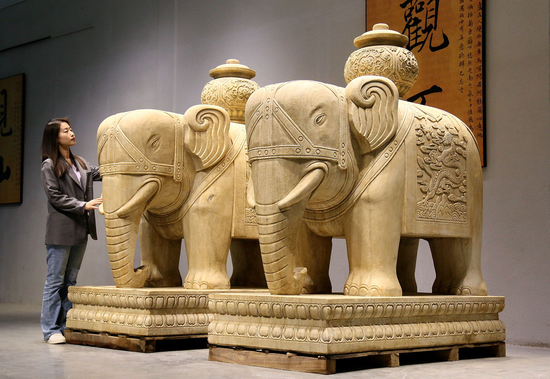 汉白玉大象庭院摆件（包邮）