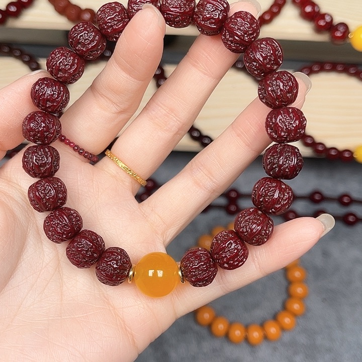 买**乐猴头手串毕业款京八棱12