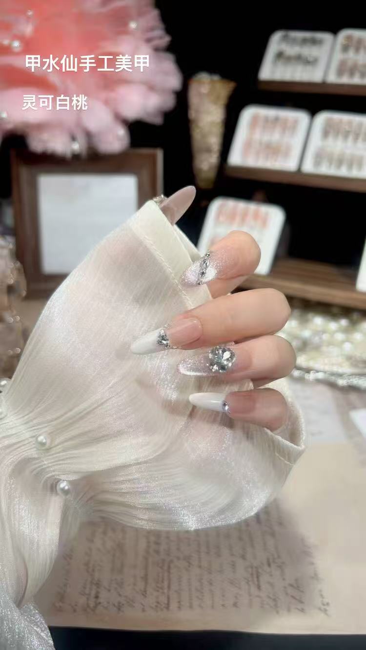 （甲水仙）灵可白桃-纯手工爆闪穿戴甲法式轻奢显白高级百搭美甲