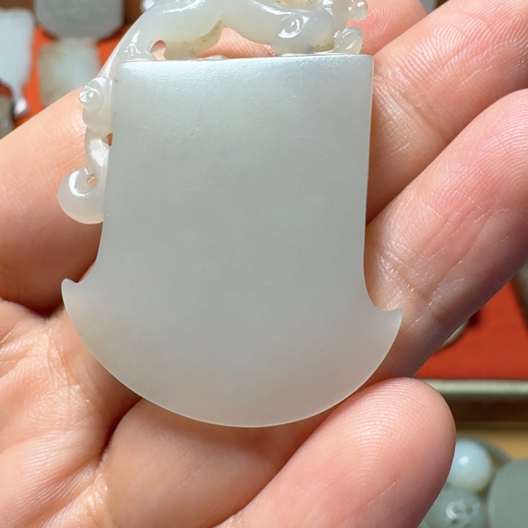 3***强和田玉（糖玉）未镶嵌挂件