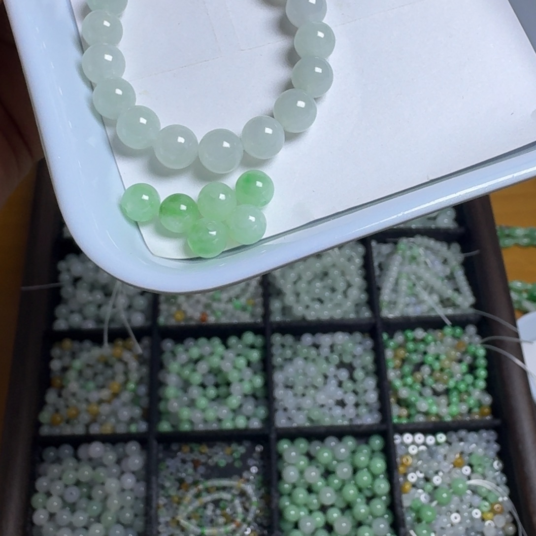 y***p翡翠散珠白绿圆珠一份定制