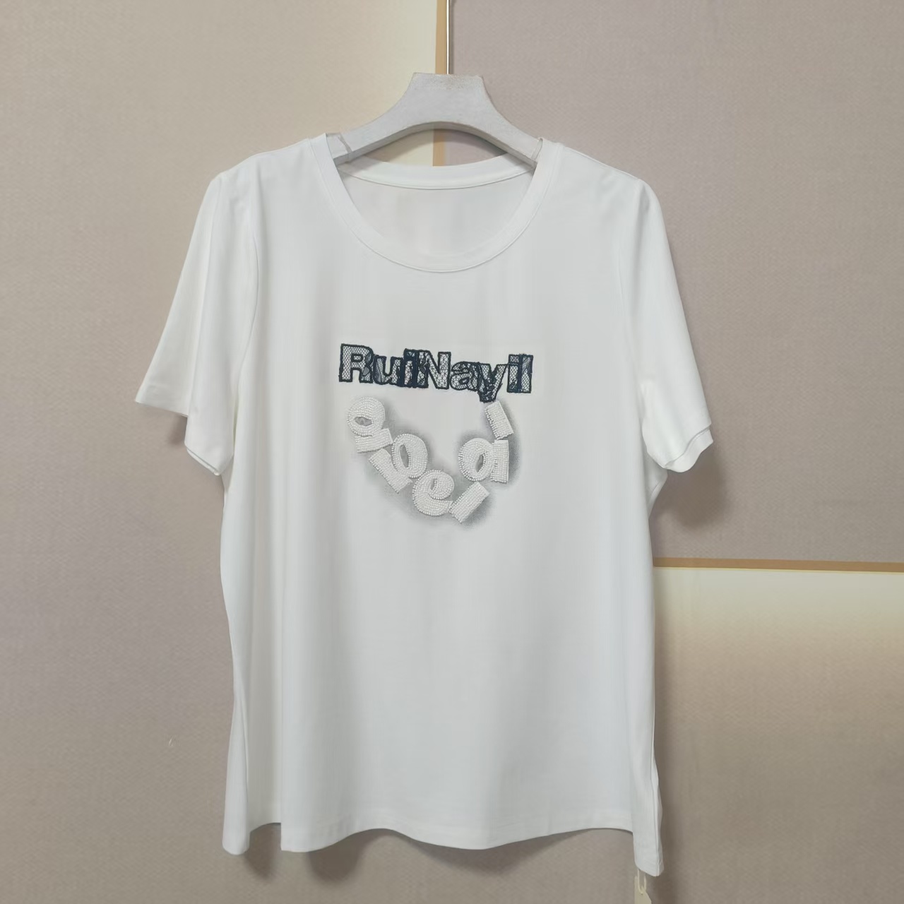 【不 退 不 换】夏季 休闲  百搭 短袖 5577