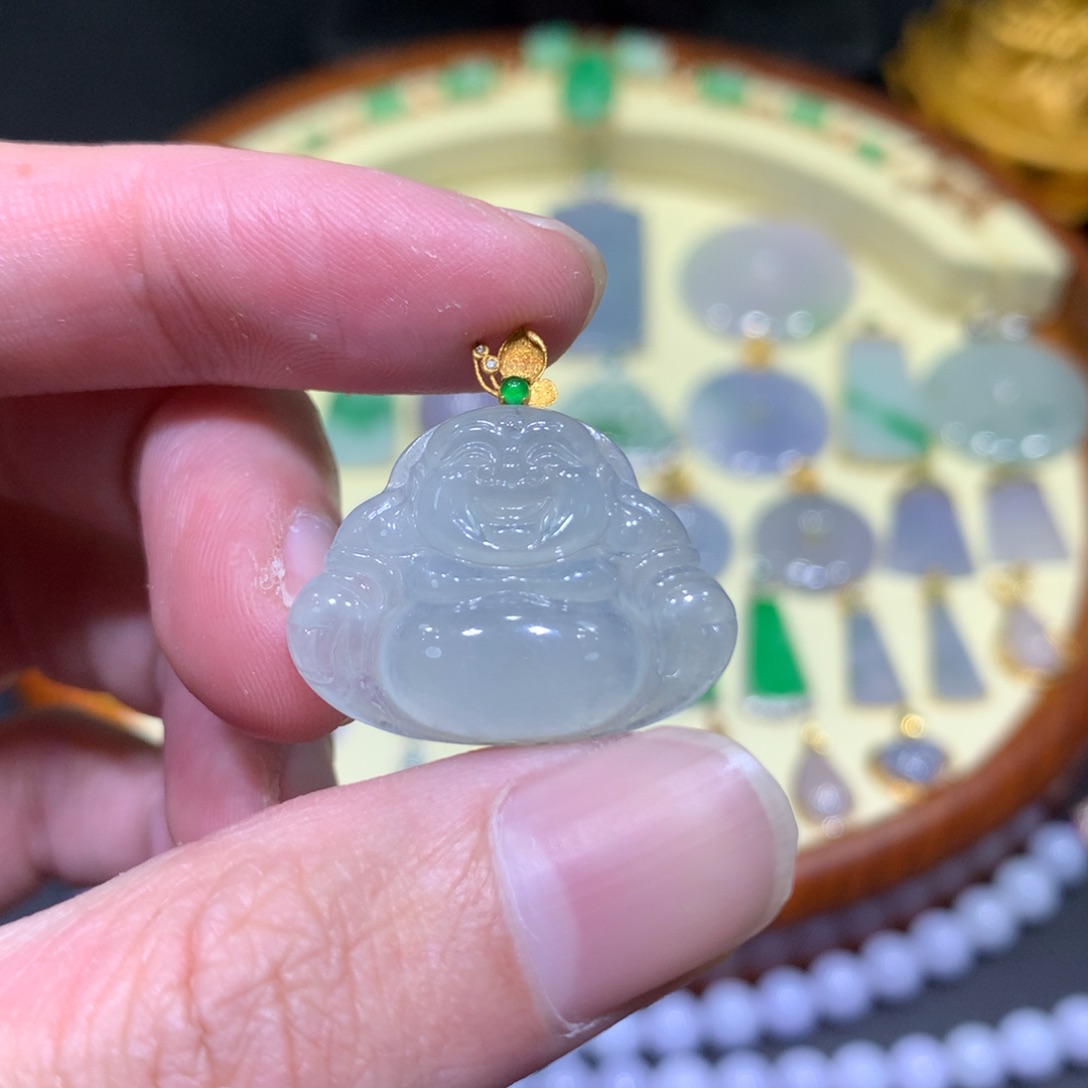 翡翠吊坠(不含链)18K金镶嵌