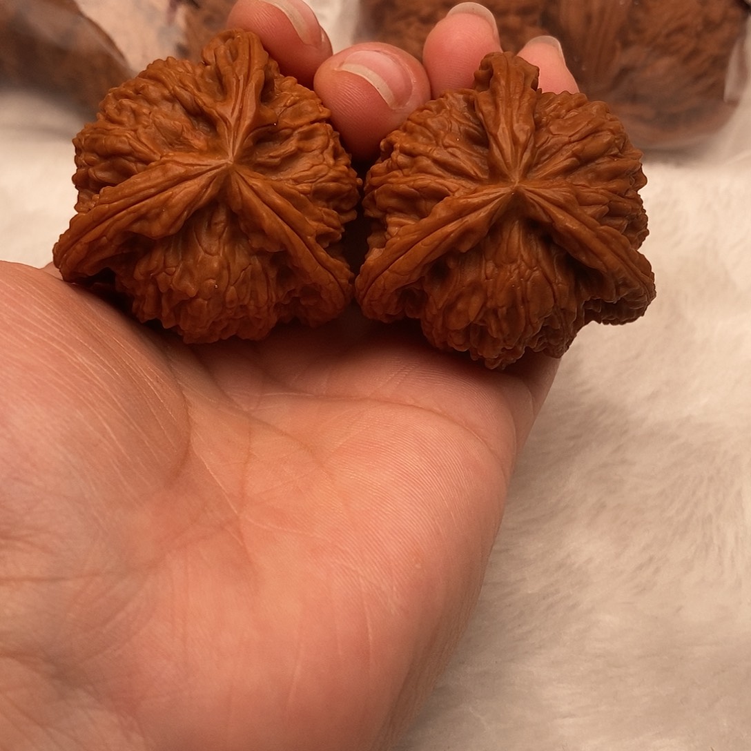 奋***斗文玩核桃吊坠三棱