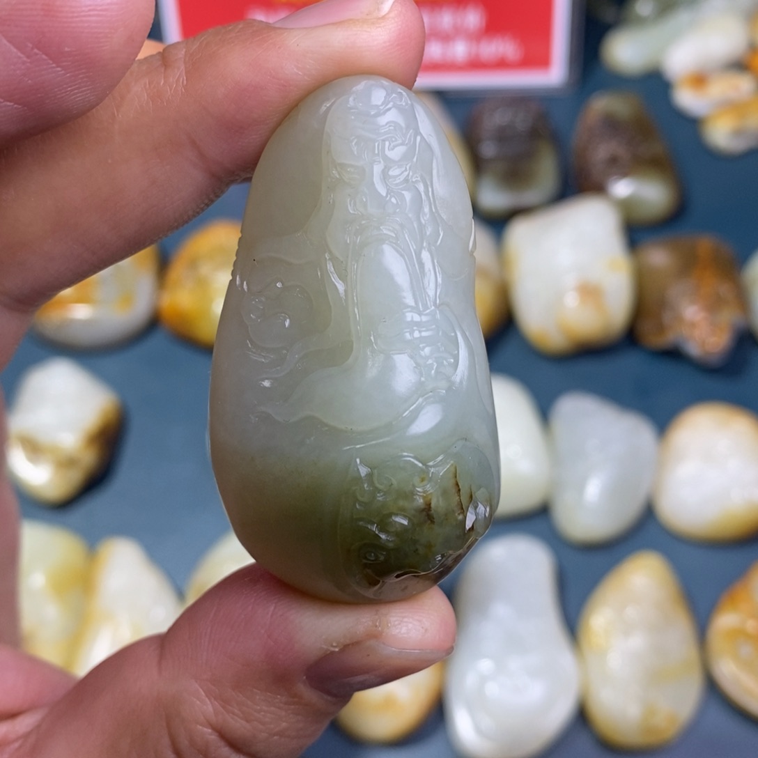 和田玉颈饰未镶嵌