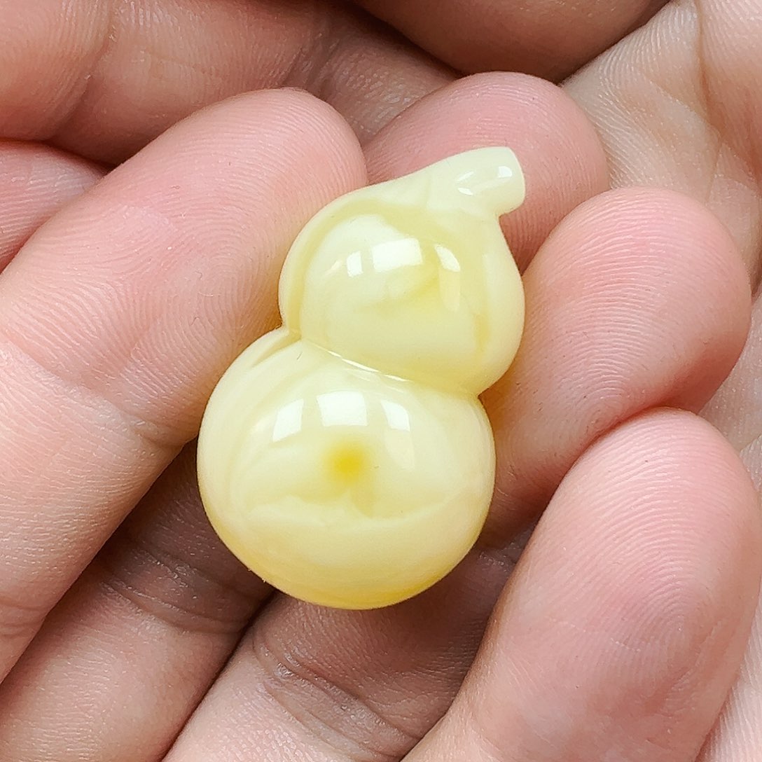 蜜蜡颈饰未镶嵌葫芦吊坠7.8克