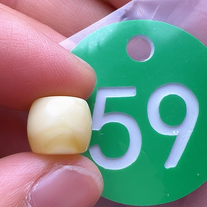 蜜蜡裸石未镶嵌10m m