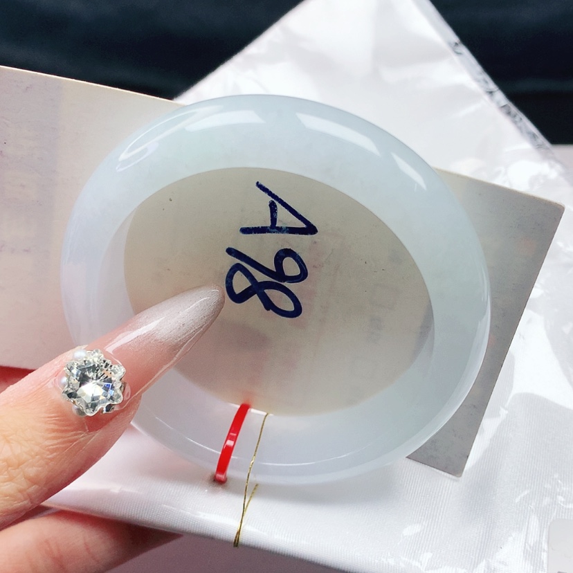 【闪购商品】翡翠手镯未镶嵌52.5圈