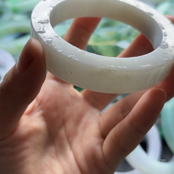 定制翡翠不退不换未镶嵌