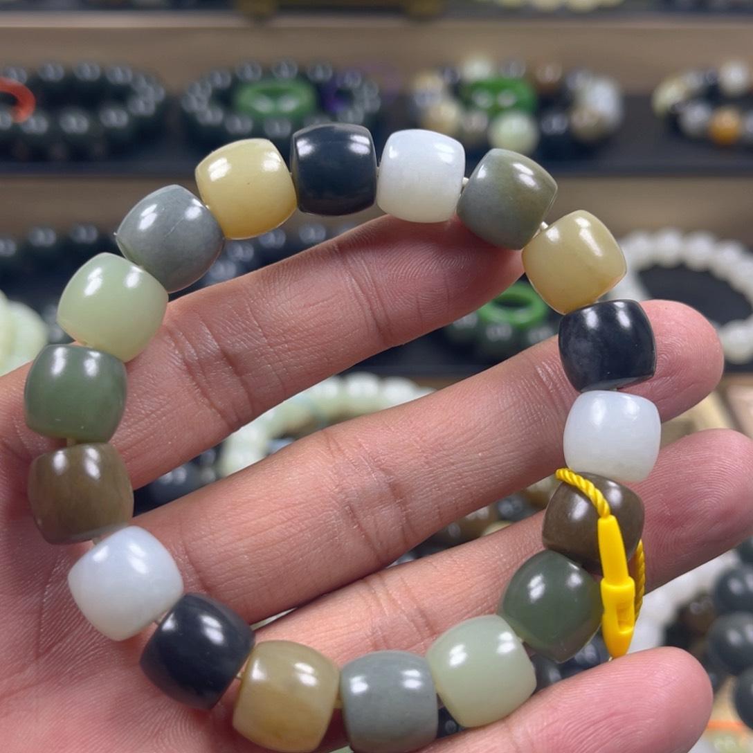 和田玉手串未镶嵌