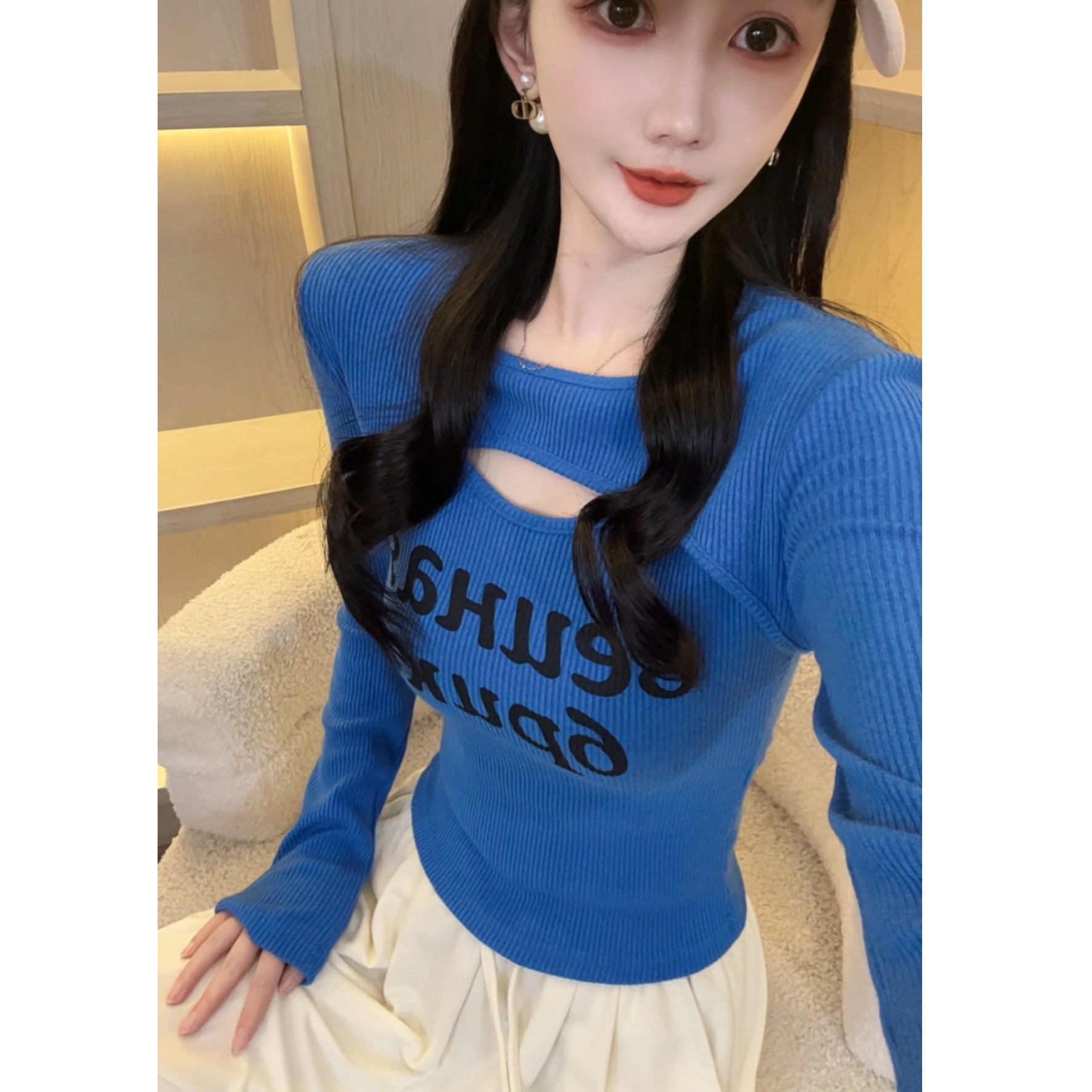 【娜哥070-1】胸部镂空打底衫女长袖秋装