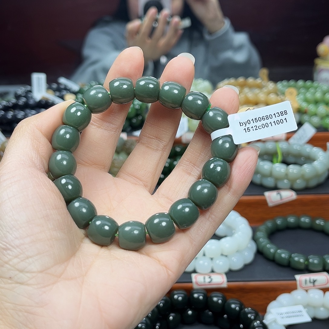 和田玉未镶嵌手链