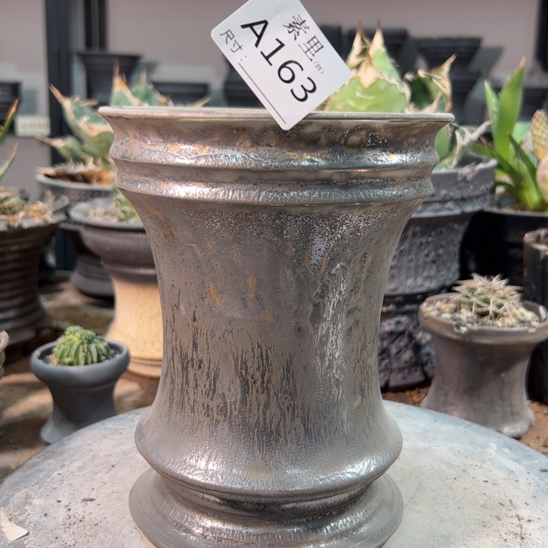 景德镇手工素里内口14.5高18瑕疵