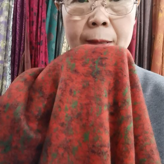 雕绒布料克重小香风1.2米