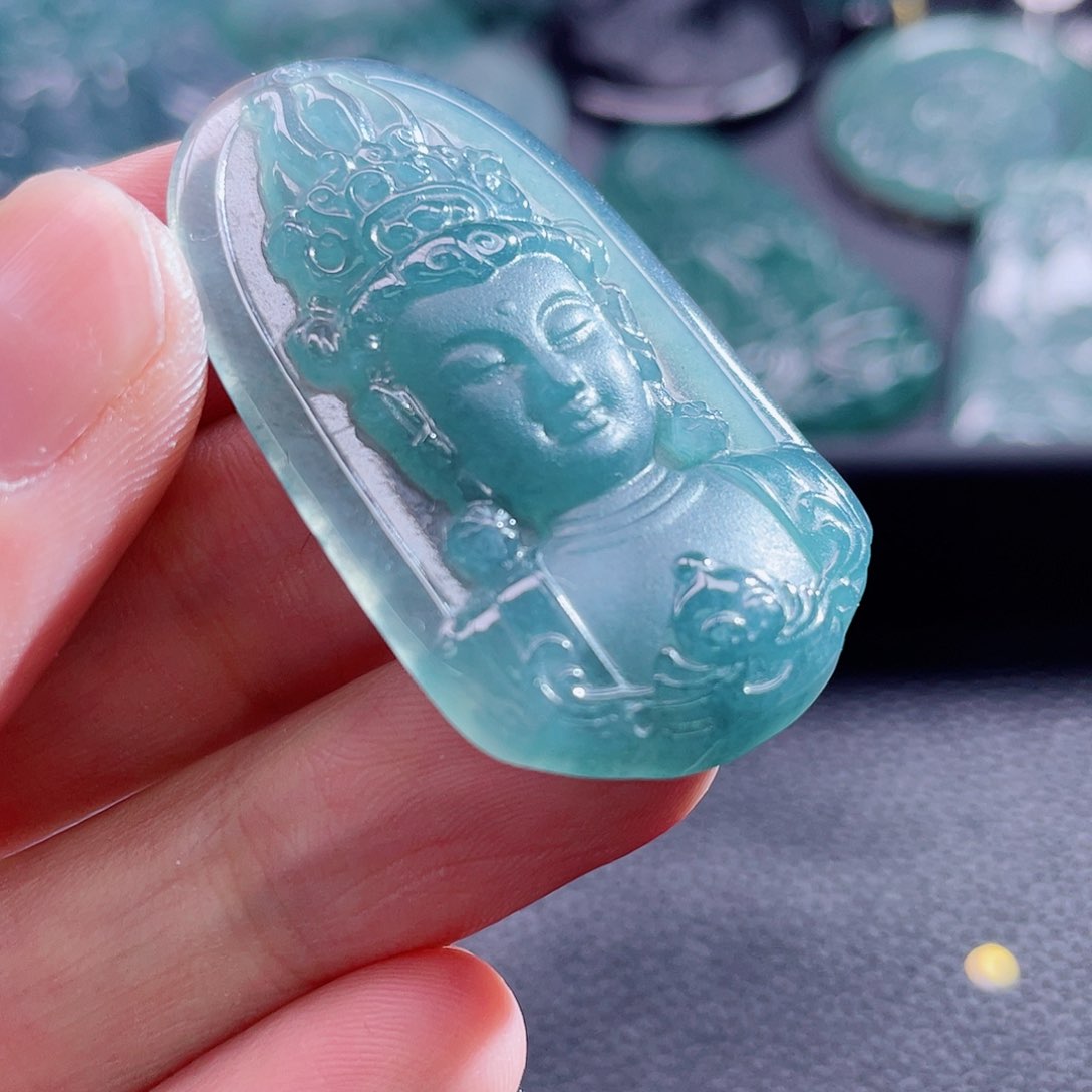 翡翠颈饰未镶嵌85858555