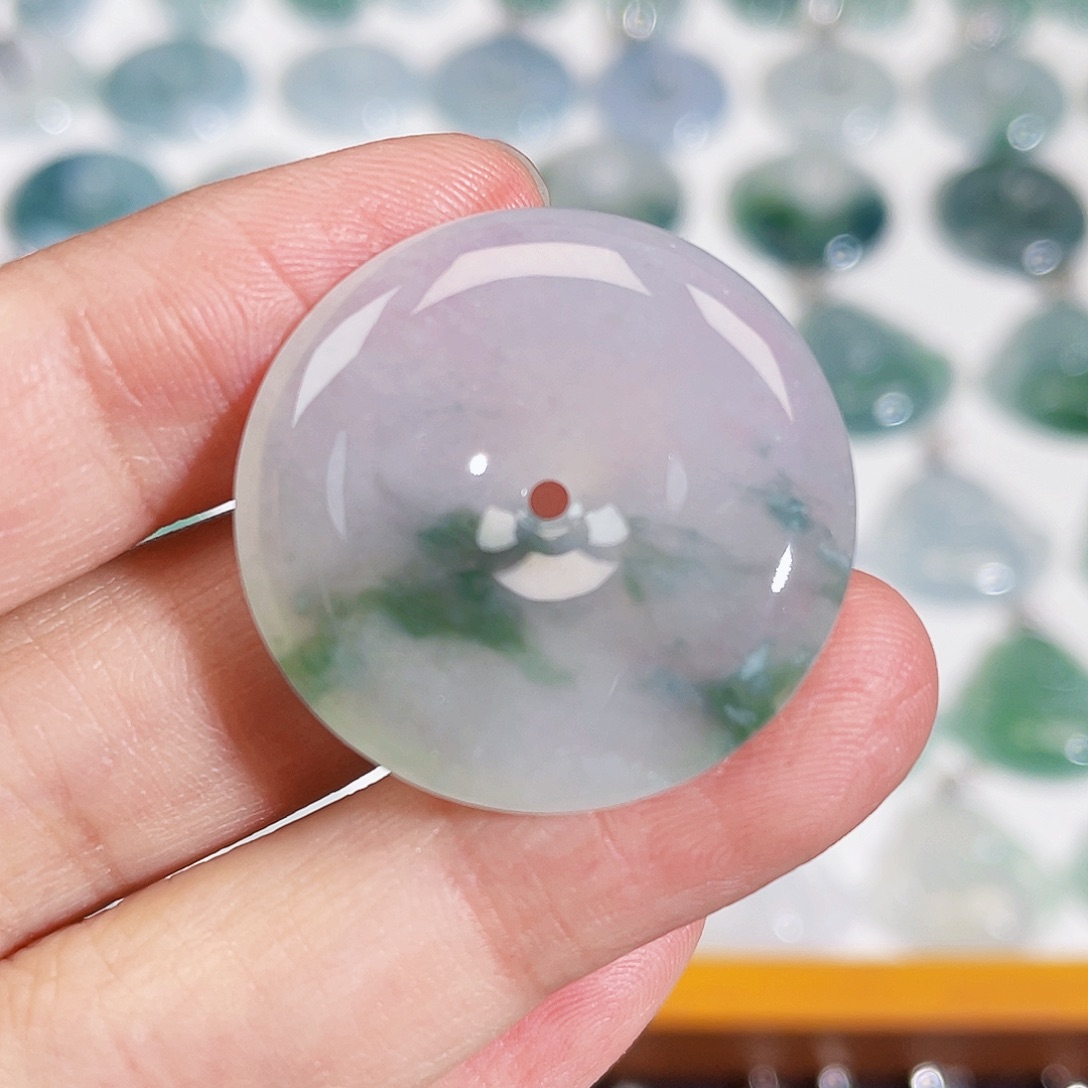 颈饰未镶嵌翡翠吊坠