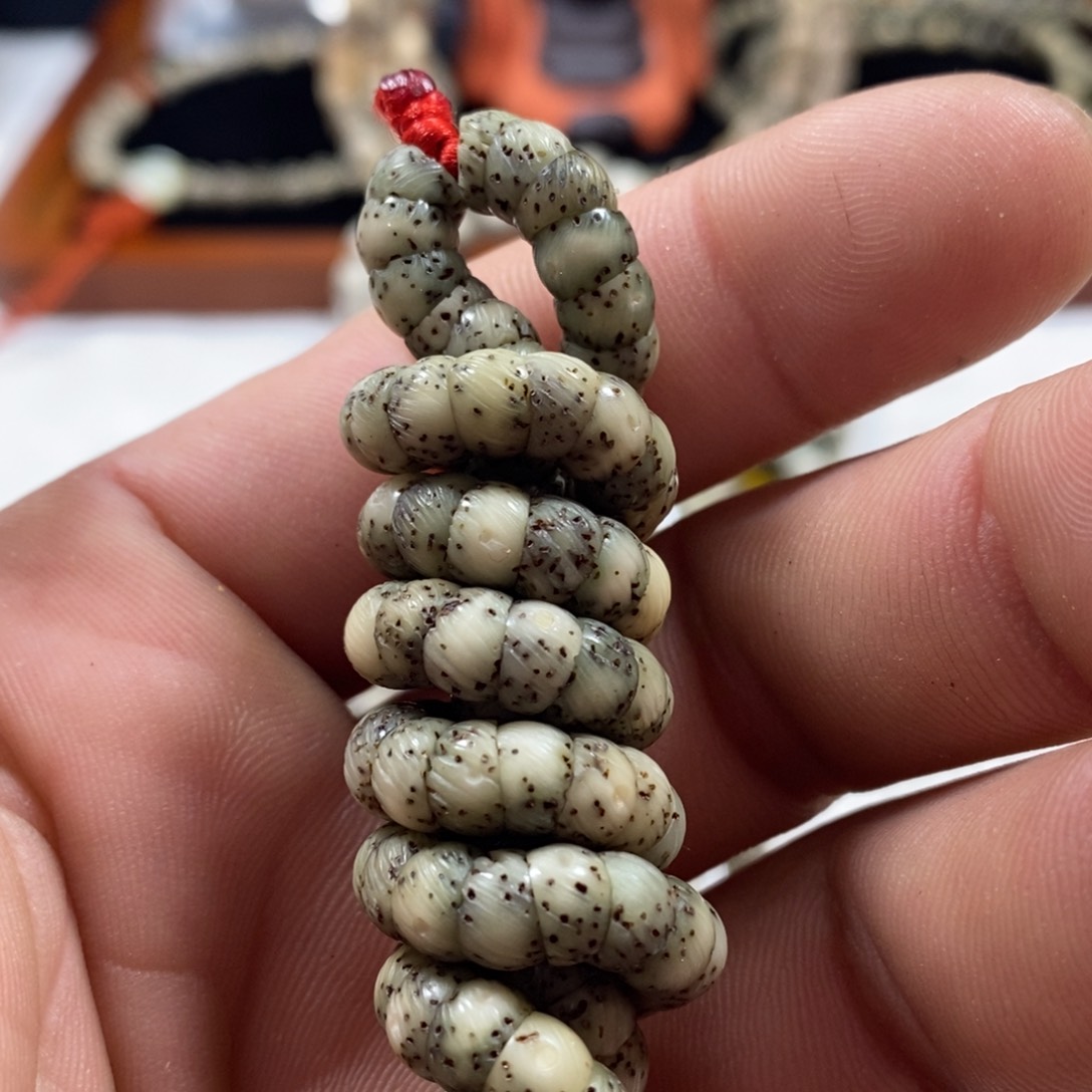 星月菩提手串6 石玉料拉丝大肠