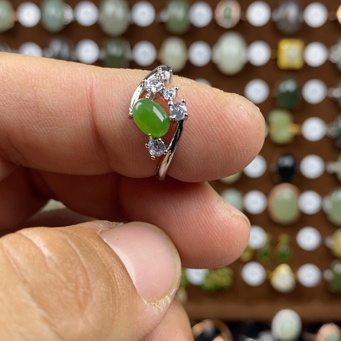 和田玉（碧玉）戒指合金