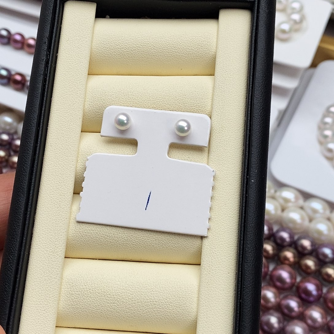 颈饰淡水珍珠合金