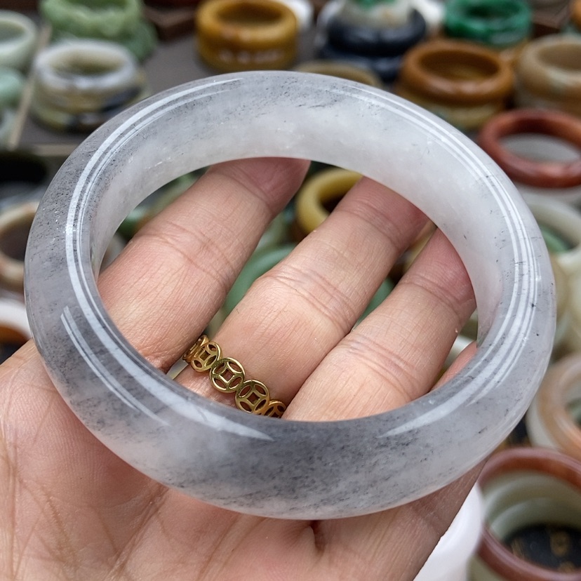 【闪购商品】石英质玉手镯60未镶嵌