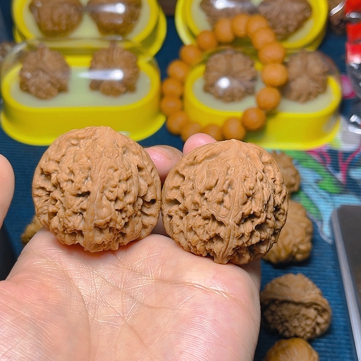 文玩核桃吊坠南将石