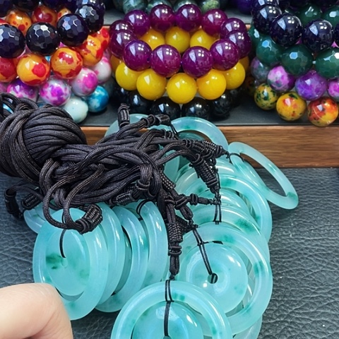 玛瑙未镶嵌手饰冰飘花平安扣