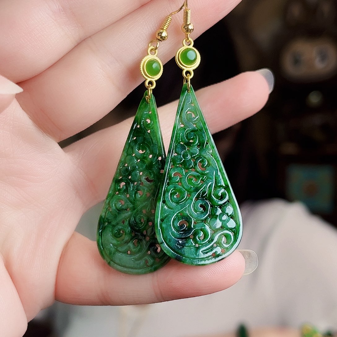 翡翠未镶嵌颈饰耳饰