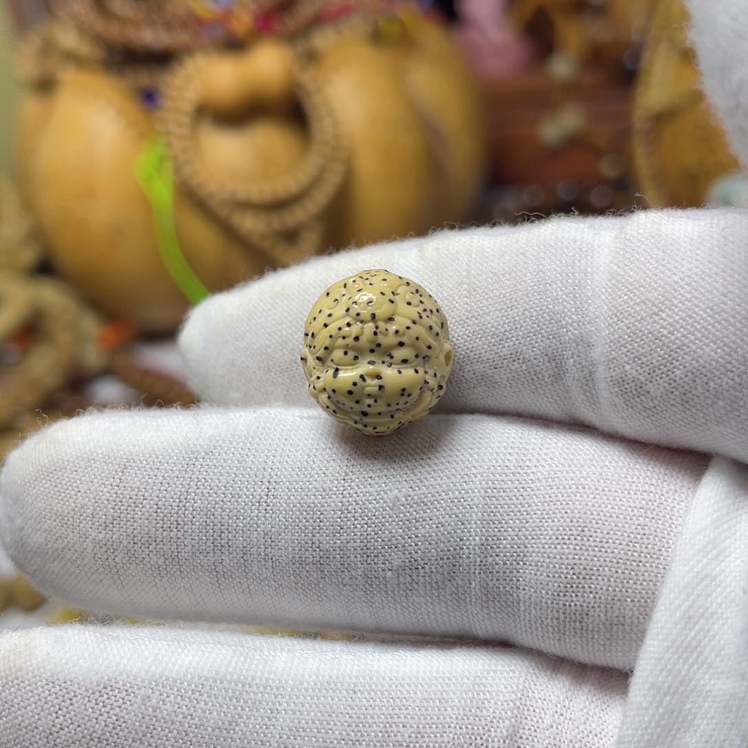 手串星月菩提雕刻藏传财神扎吉拉姆