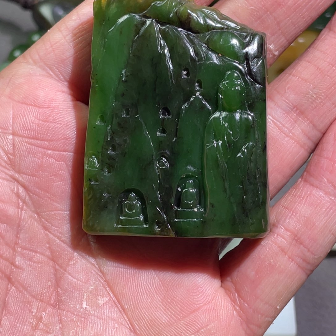 颈饰未镶嵌和田玉四****皮