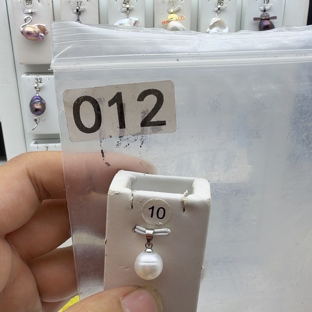 淡水珍珠颈饰合金