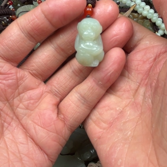 和田玉吊坠未镶嵌